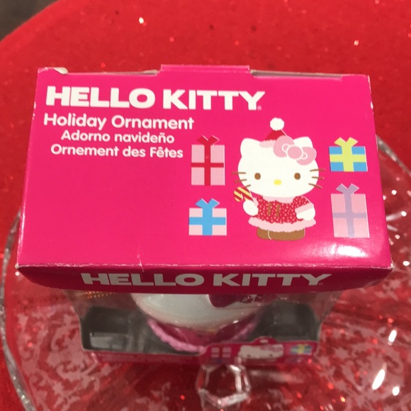 2013 Hello Kitty Holiday Ornament - Picture 4 of 7